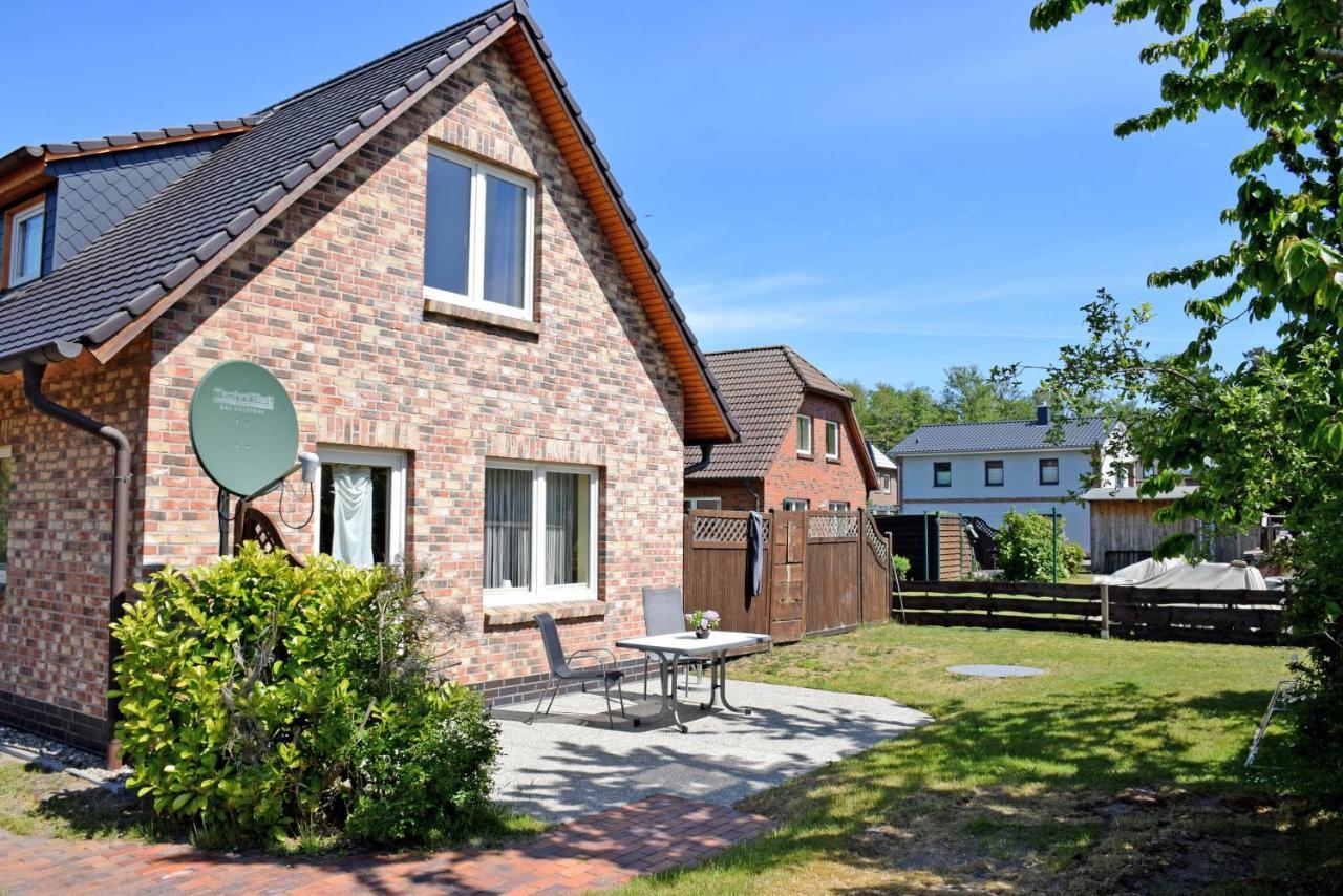 Ferienhaus Mit Terrasse Am Heideweg Baabe Esterno foto