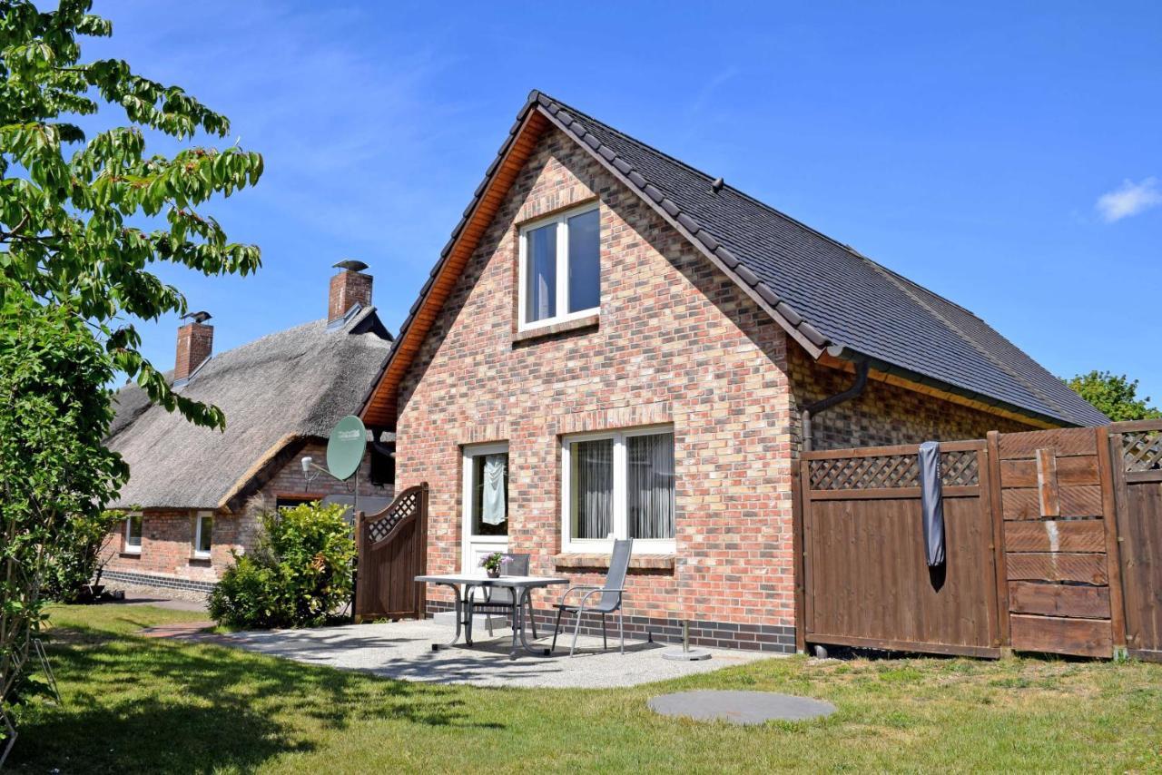 Ferienhaus Mit Terrasse Am Heideweg Baabe Esterno foto