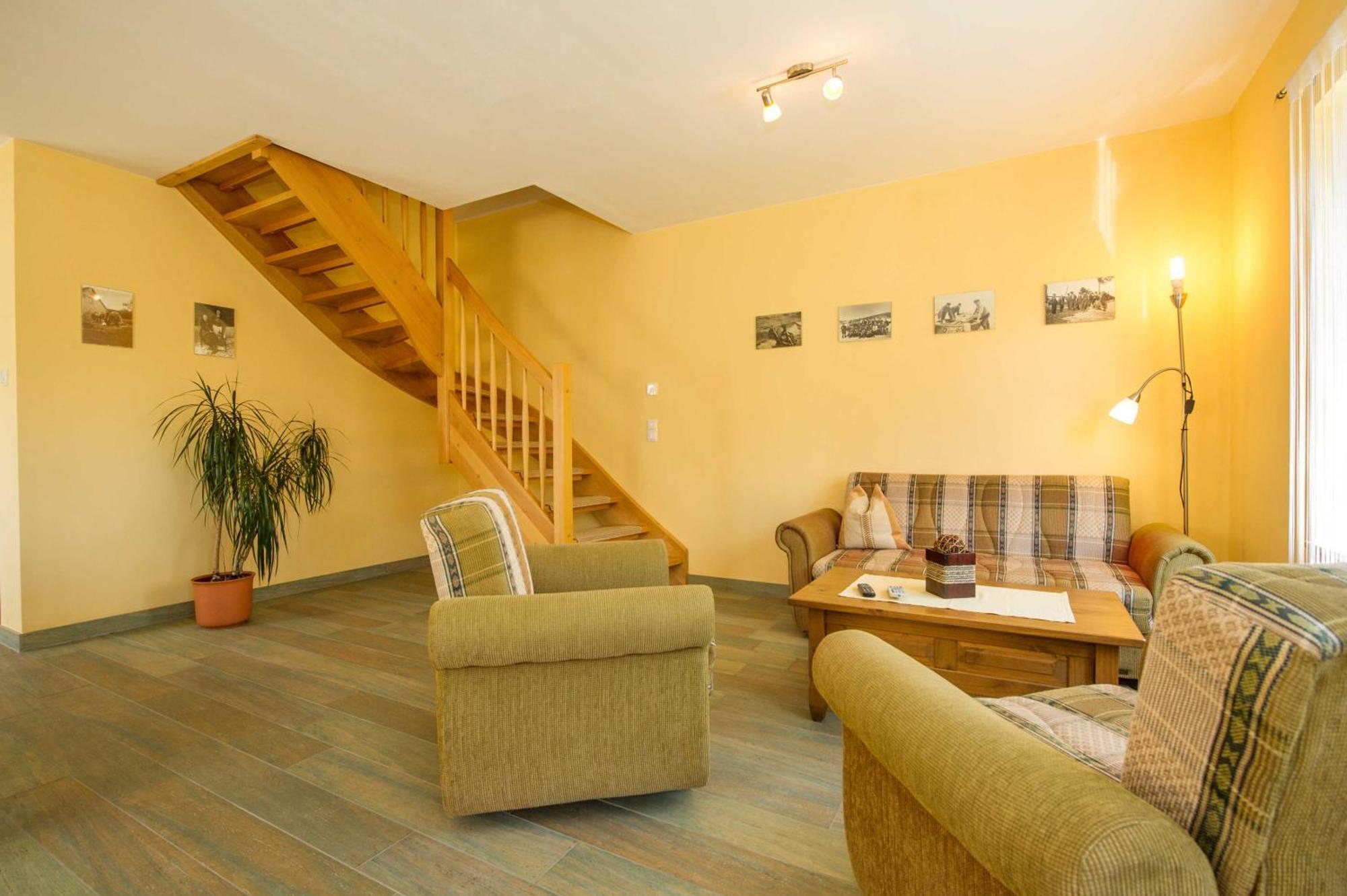 Ferienhaus Mit Terrasse Am Heideweg Baabe Esterno foto